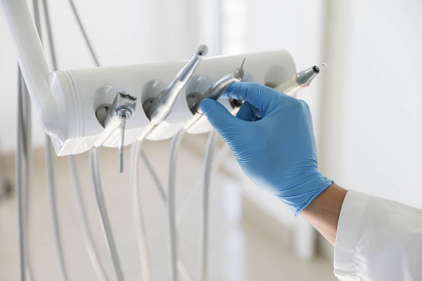 Professional Emergency Dentist technician working in Matheny, CA